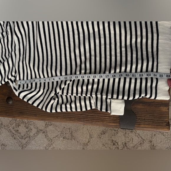 Honey Belle Black and White Cardigan Sweater Sz Small - Picture 4 of 7